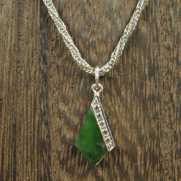 Jewelry - 16" Sterling Silver Fancy Style Chrysoprase Stone Necklace Vintage